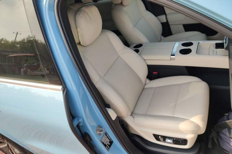 Used Li Auto L8 2024 Max
