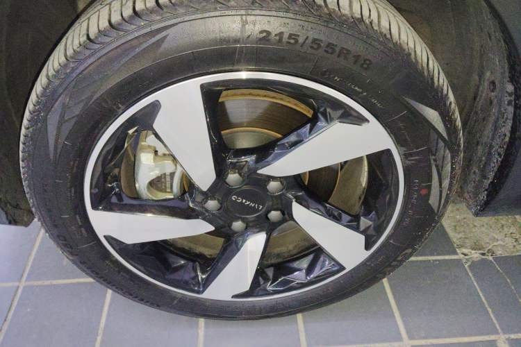 Used Lynk & Co 06 2020 1.5T JinPro model
