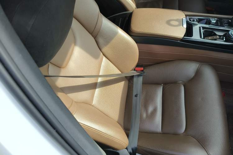 Used Volvo S90 New Energy 2022 T8 eDrive Hybrid Luxury Edition
