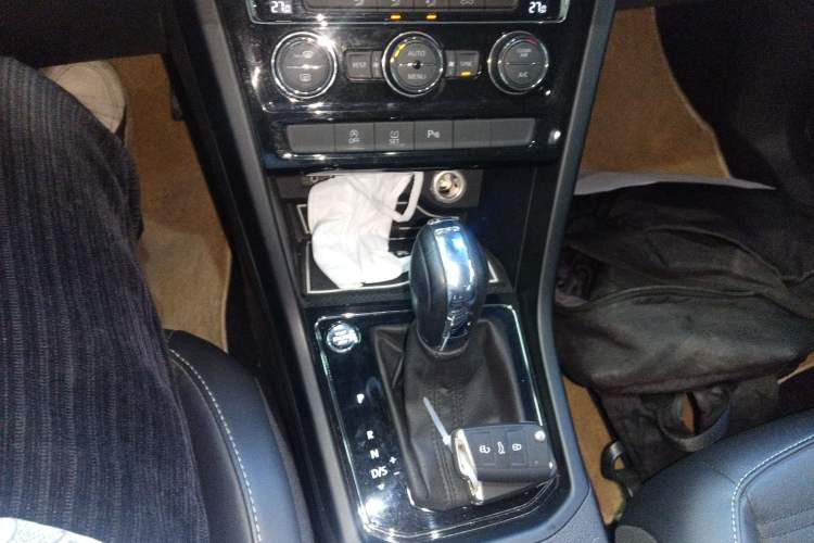 Used Volkswagen Touran 2018 Volkswagen Touran L 280TSI DSG Boundary Edition 7 Seats China V Emission Standard
