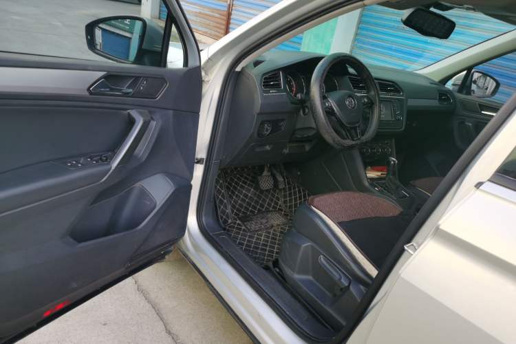 Used Volkswagen Tiguan L 2018 330TSI Automatic Two-Wheel Drive Luxury Edition
