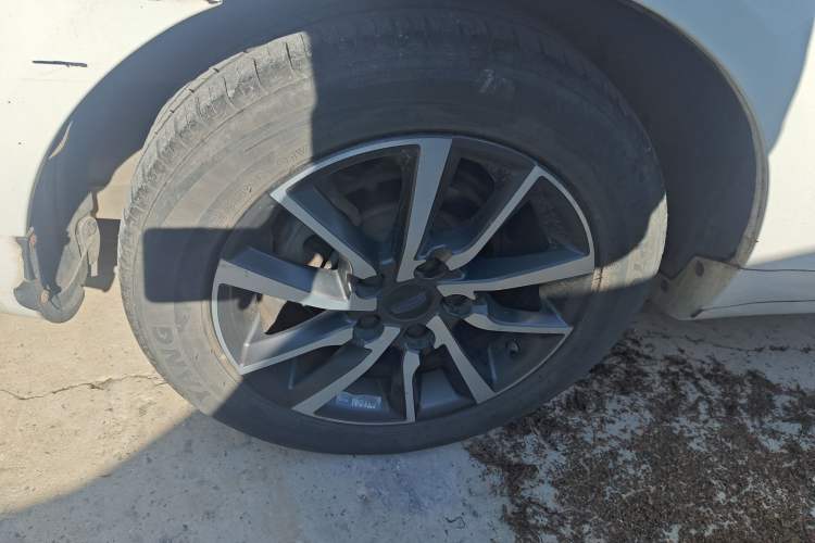 Used Geely Auto Emgrand 2019 Leading Edition 1.5L CVT Upward Asian Games Edition China VI
