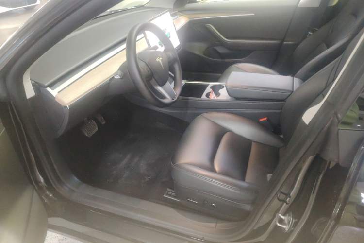 Used Tesla Model 3 2022 Rear-Wheel-Drive Version