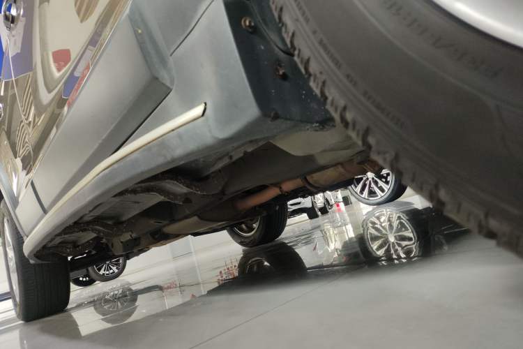 Used Chevrolet Captiva 2015 2.4L 4x4 Flagship Edition 7-Seater