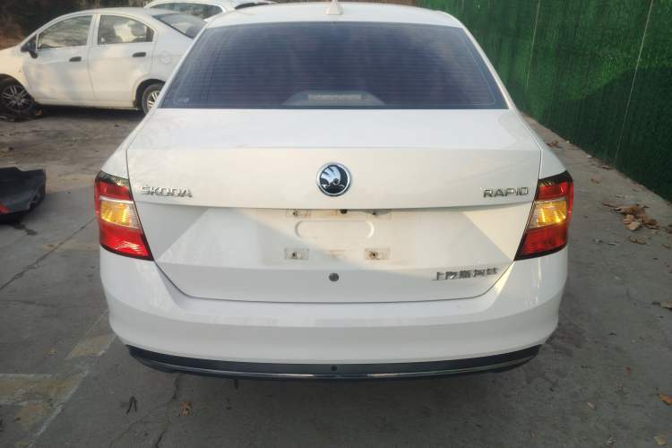 Used Skoda Rapid 2019 1.5L Manual Standard Edition
