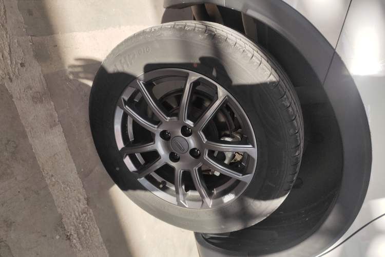 Used Geely Auto Vision X3 2021 PRO 1.5L CVT Deluxe Model
