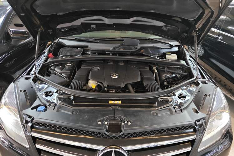 Used Mercedes-Benz R-Class 2017 R 320 4MATIC Business Edition Prestige Model