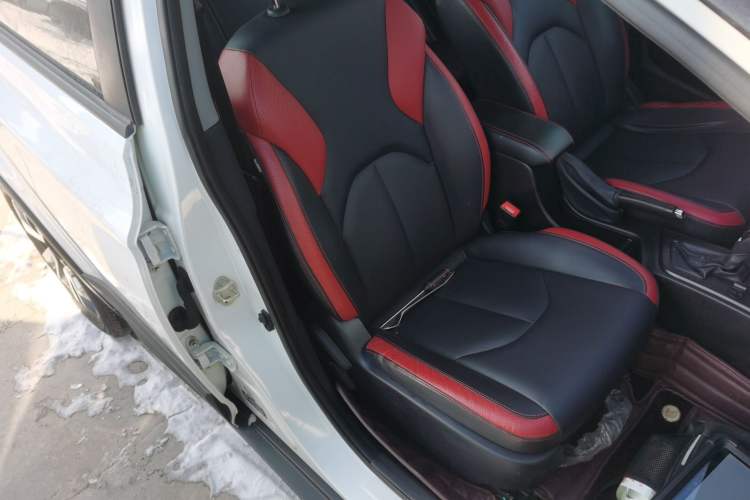 Used Luxgen U5 SUV 2017 1.6L CVT Jazz Edition
