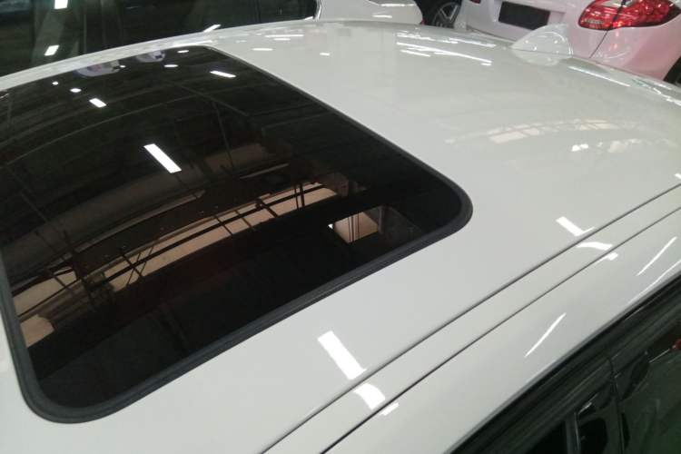 Used BMW 3 Series 2014 320i Sport Design Package
