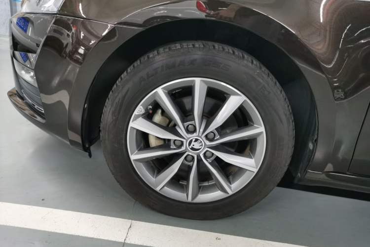 Used Skoda Octavia 2017 1.6L Manual Trend Edition
