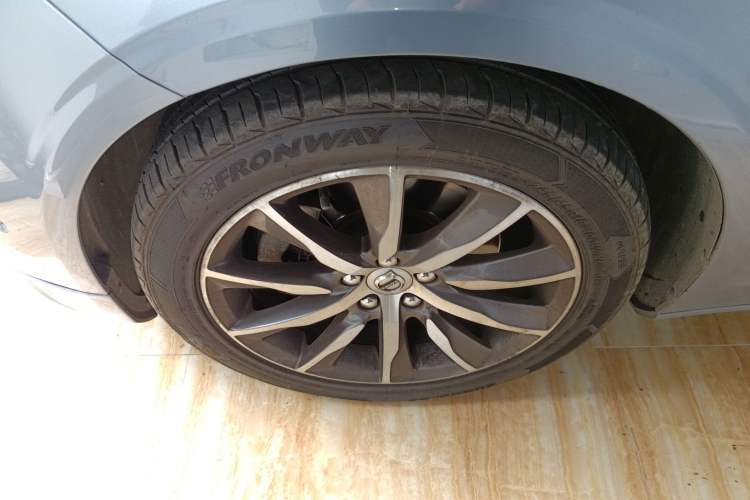 Used Volvo S90 2018 T5 Zhiyuan Edition
