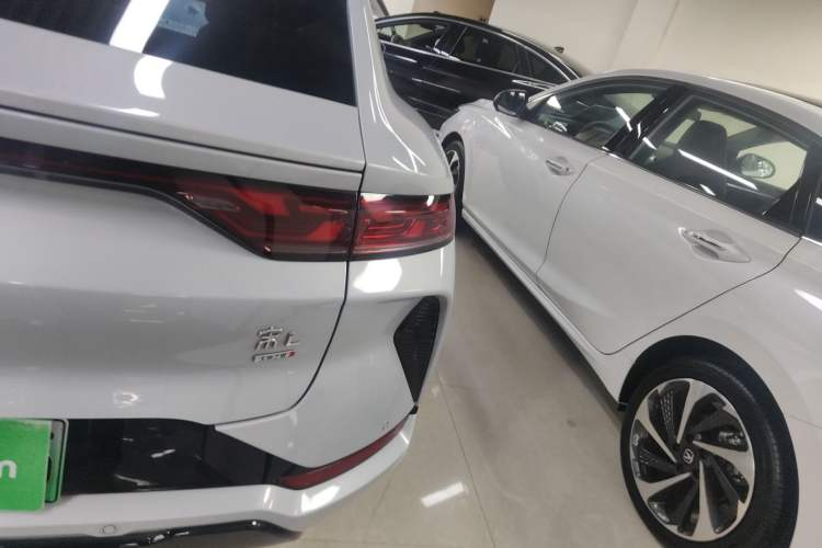 Used BYD Song L EV 2025 Intelligent Driving Version 662 km LiDAR Excellence Edition