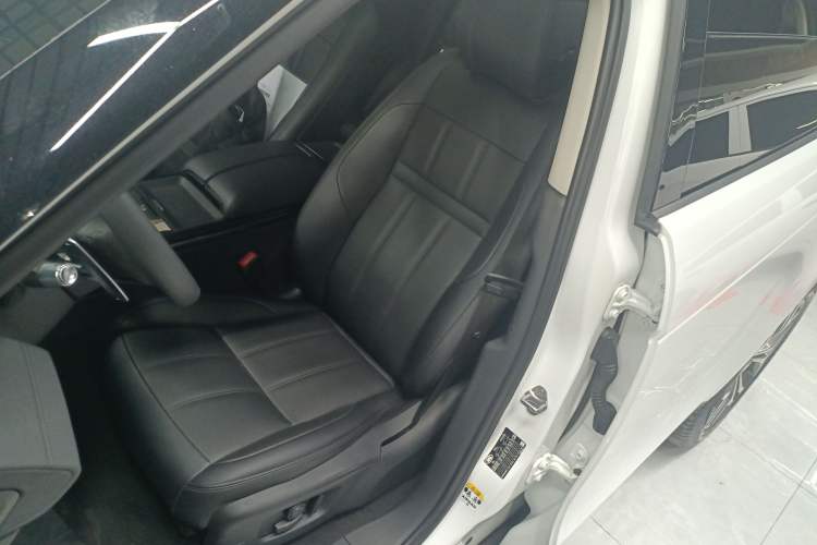 Used Land Rover Range Rover Evoque 2021 Range Rover L 249 PS R-Dynamic SE Luxury Edition
