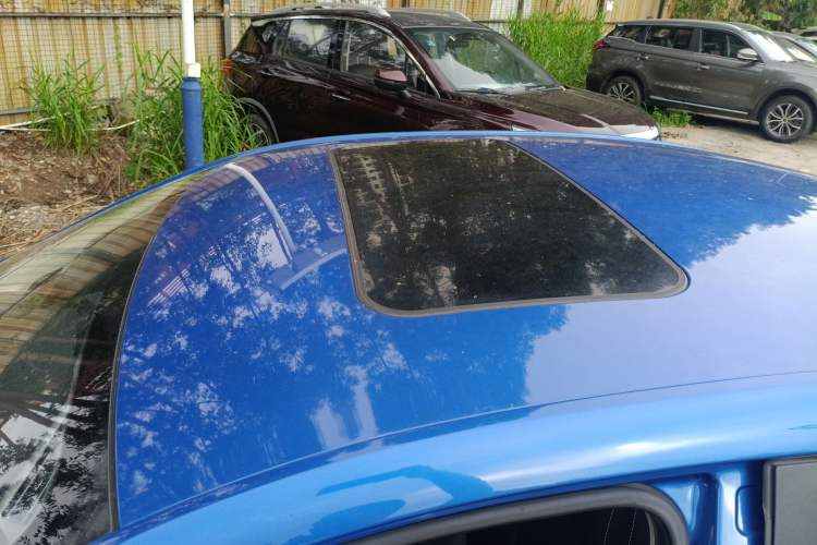 Used Roewe i5 2020 1.5L Automatic 4G Connect Luxury Flagship Edition
