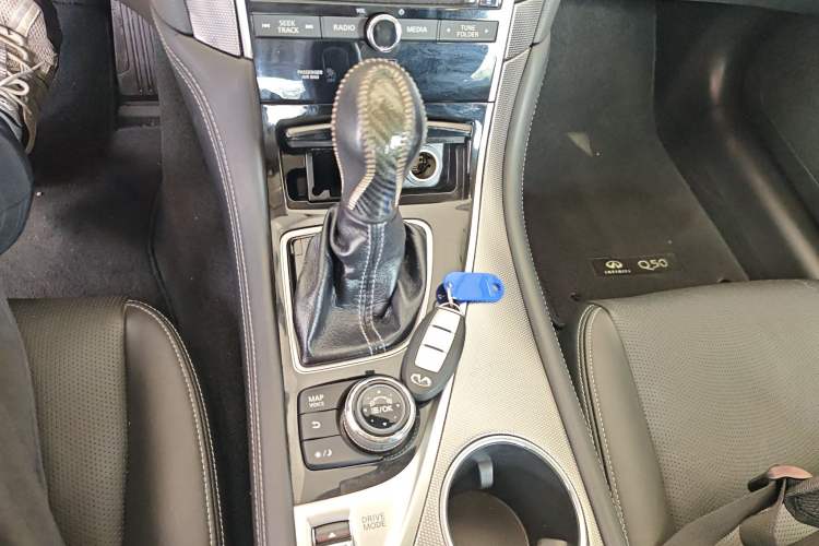 Used Infiniti Q50L 2015 2.0T Enjoyment Edition
