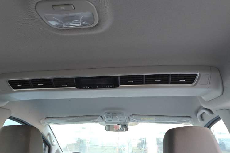 Used  M4 2019 Business & Travel Series 2.0L Manual Speed Edition China VI Standard
