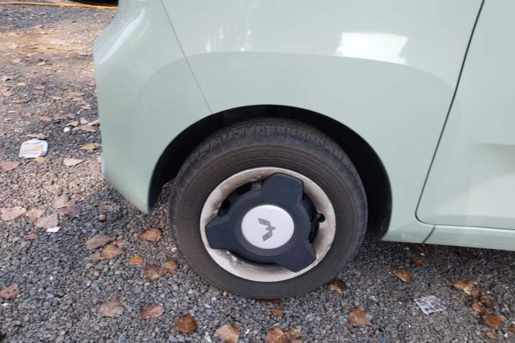 Used Wuling Hongguang MINIEV 2021 Macaron Fashion Model Lithium Iron Phosphate