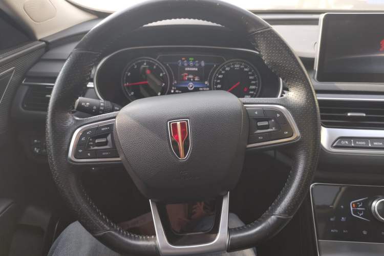 Used Hongqi H5 2022 Classic Model 1.8T Automatic Smart Connect Flagship Edition
