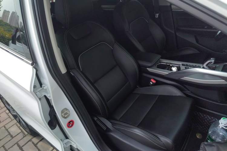 Used Geely Auto Coolray 2019 260T DCT Knight China VI Standard
