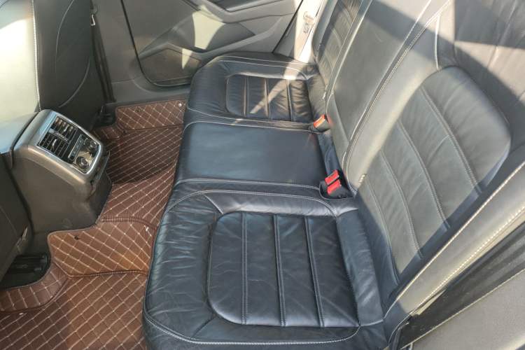 Used Volkswagen Passat 2017 330TSI DSG Luxury Edition
