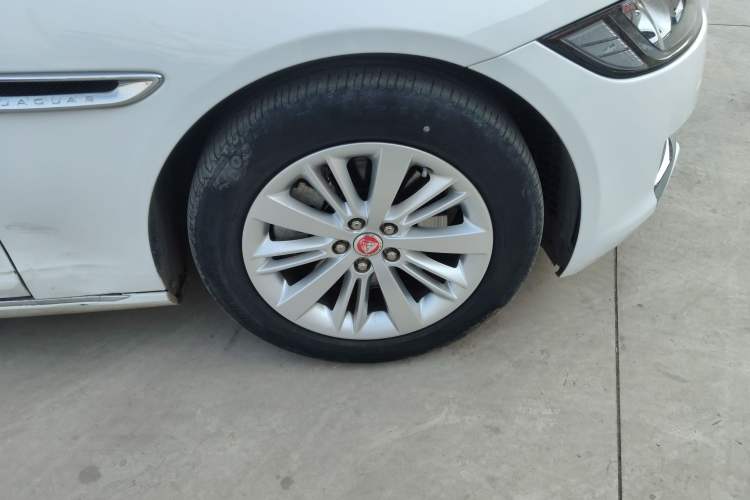 Used Jaguar XFL 2020 XFL 2.0T P200 Two-Wheel-Drive Windflower Edition
