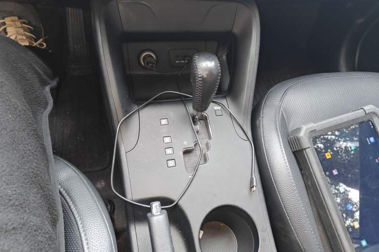 Used Hyundai ix35 2015 2.0L Automatic 2WD Smart Type China IV