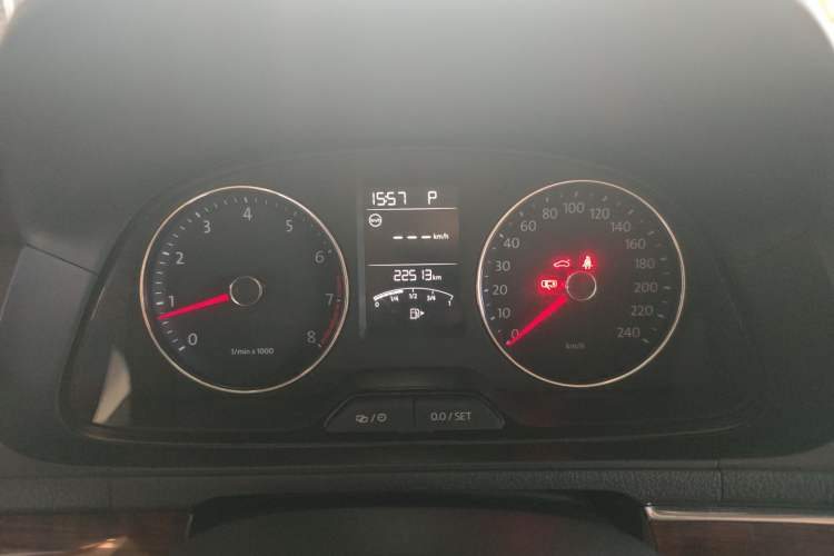 Used Volkswagen Lavida 2013 Restyled Classic 1.6L Automatic Comfort Edition
