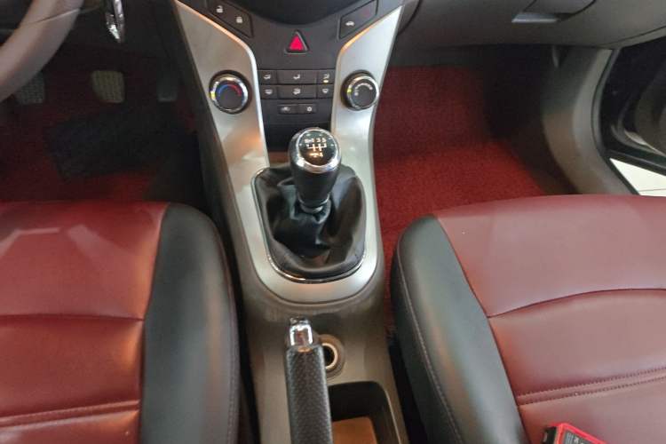 Used Chevrolet Cruze 2015 1.5L Classic SL MT