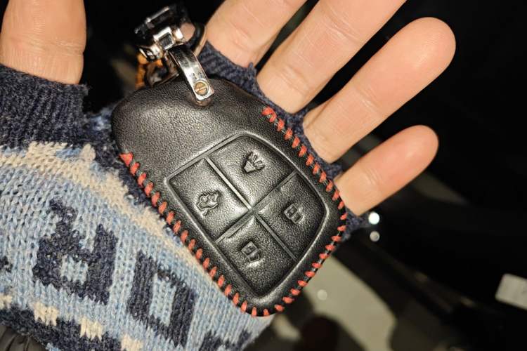 Used Buick Envision 2023 Encore Plus 652T Five-Seat All-Wheel-Drive Luxury Model
