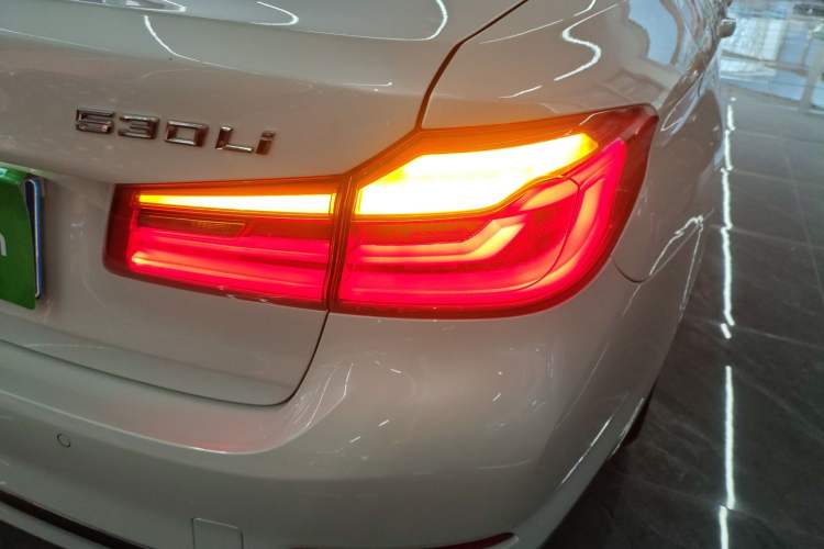 Used BMW 5 Series 2019 Facelifted 525Li Luxury Package