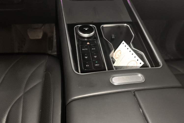 Used Chery Fengyun T9 2024 120 Long-Range Flagship Version 7 Seats Ternary Lithium