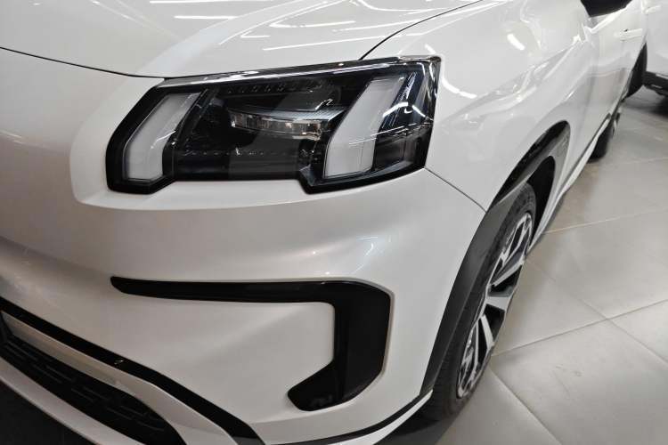 Used AION V 2024 Aion Tyrannosaurus 650 Smart Premium Edition
