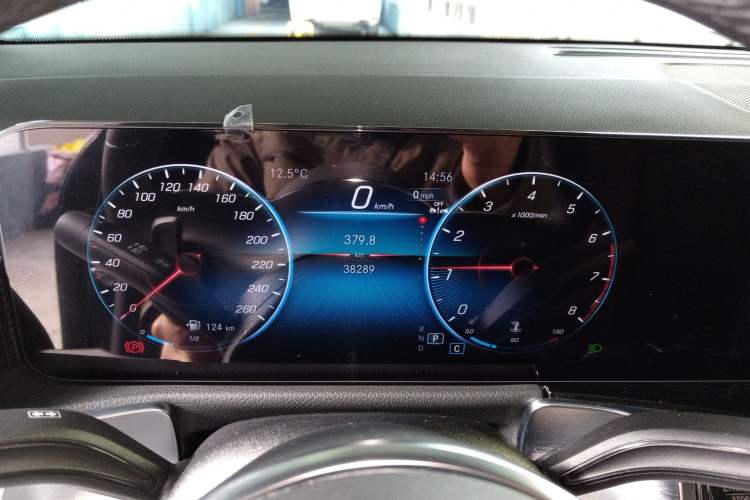 Used Mercedes-Benz GLB 2023 GLB 220 Fashion Model