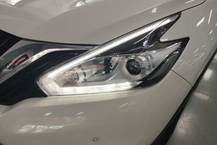 Used Nissan Murano 2021 2.5L XL Two-Wheel Drive Smart Connect Luxury Edition
