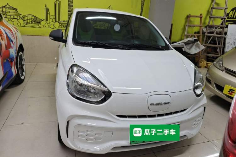 Used Roewe Clever 2021 302 km New Four-Seater Super-Efficient Version
