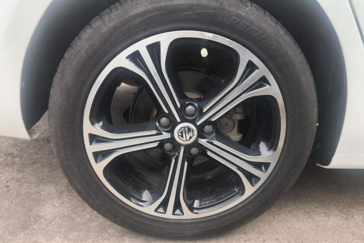 Used MG 6 2017 20T Manual Luxury Smart Connect Version China V Standard
