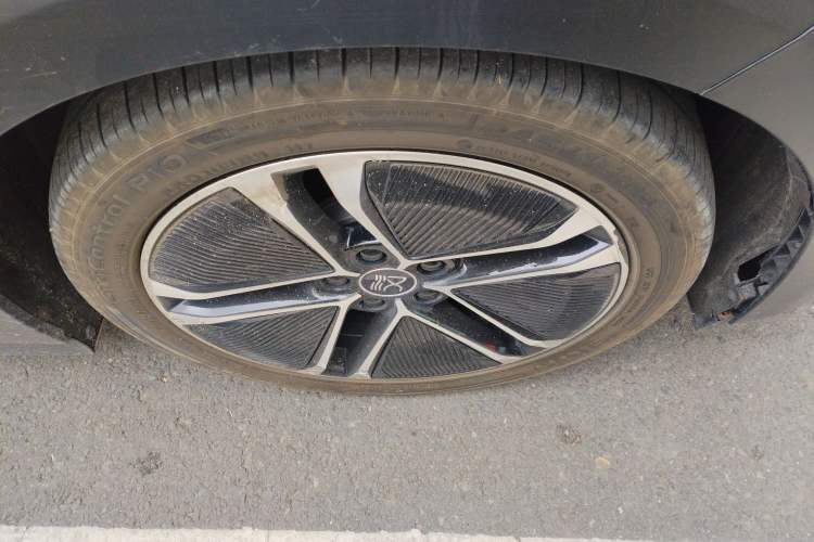 Used BYD Han 2023 EV Champion Edition 605KM Front-Drive Premium Model
