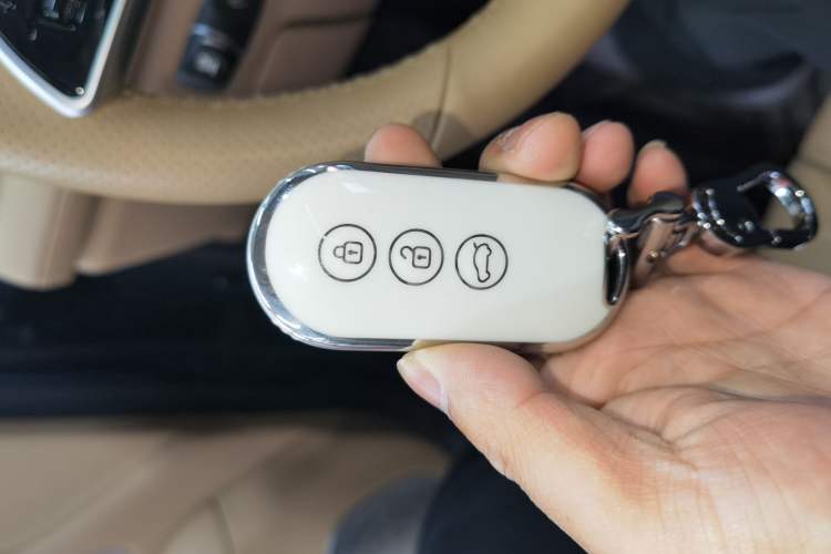 Used Hima AITO M7 2024 1.5T Intelligent Drive Rear-Drive Ultra Version 5 Seats
