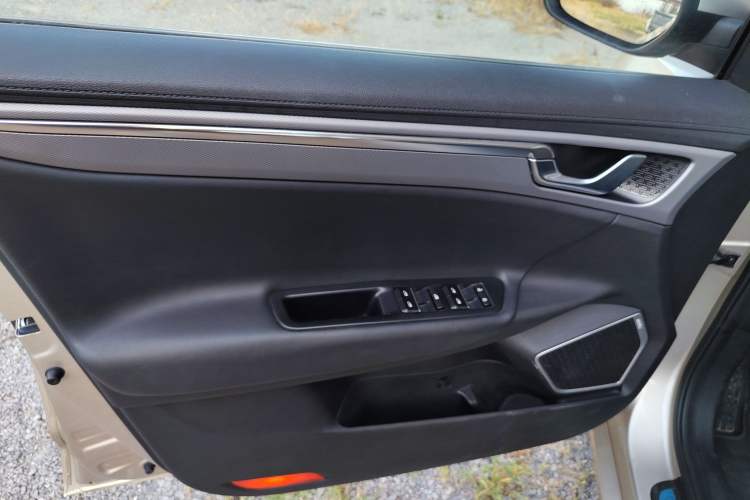 Used Geely Auto Emgrand GL 2018 1.4T DCT Elite Smart Connectivity Version
