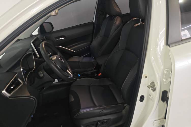 Used Toyota FRONTLANDER 2022 2.0L CVT Luxury PLUS Edition