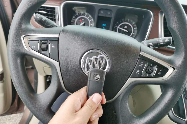 Used Buick GL8 2018 28T Comfort Model China VI Standard
