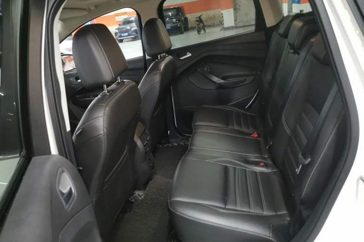 Used Ford Kuga 2019 EcoBoost 180 Two-Wheel-Drive Titanium Plus Model China V Standard
