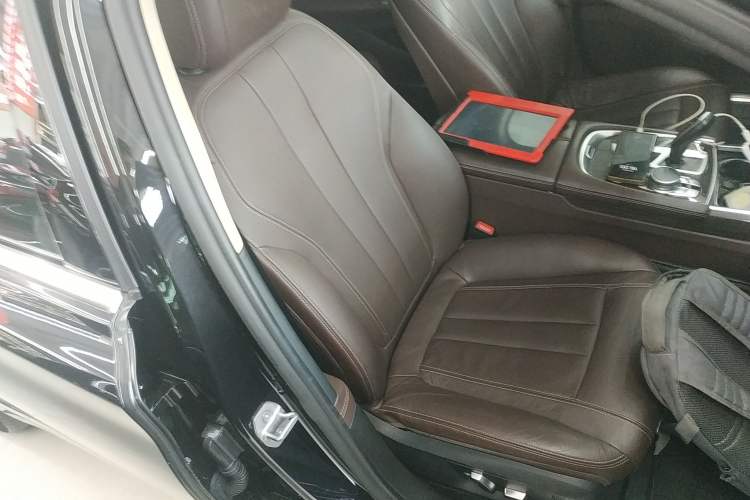 Used BMW 7 Series 2016 730Li Leading Model
