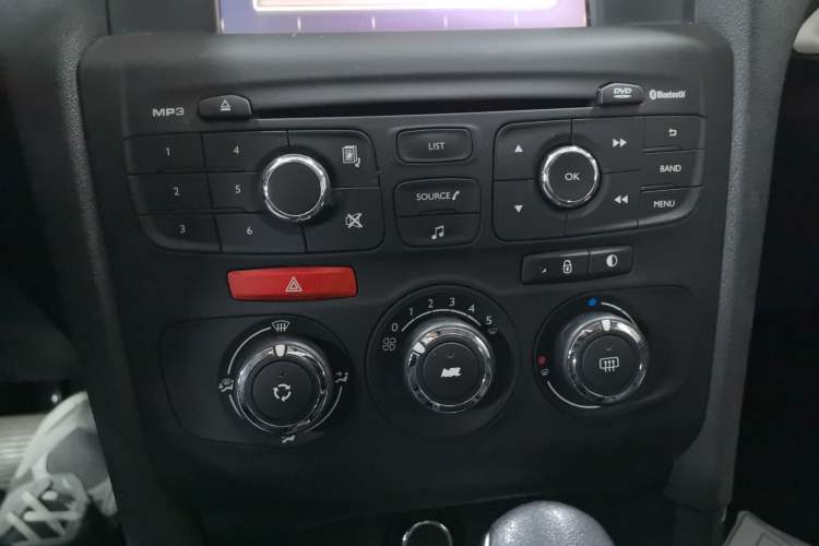 Used Citroen C4L 2015 1.2T Automatic Luxury Edition
