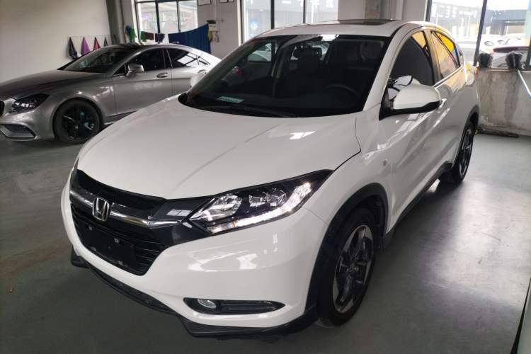 Used Honda Vezel 2017 1.8L CVT Front-Wheel Drive Pioneer Edition