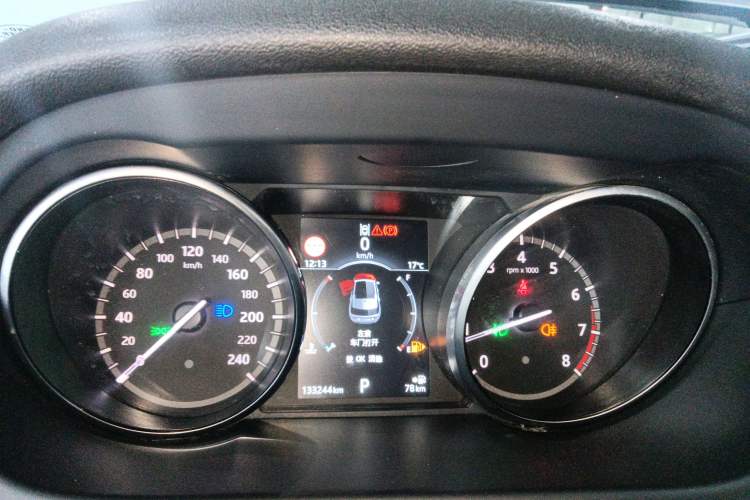 Used Land Rover Discovery Sport 2017 2.0T SE
