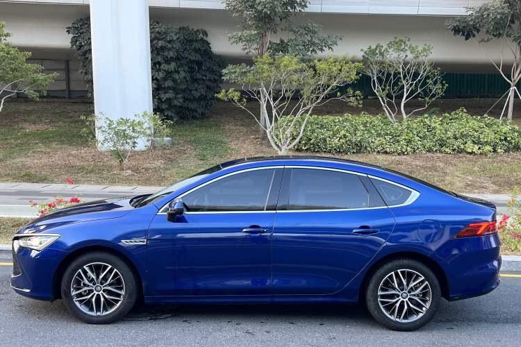 Used BYD Qin PLUS 2021 DM-i 55KM Flagship Model
