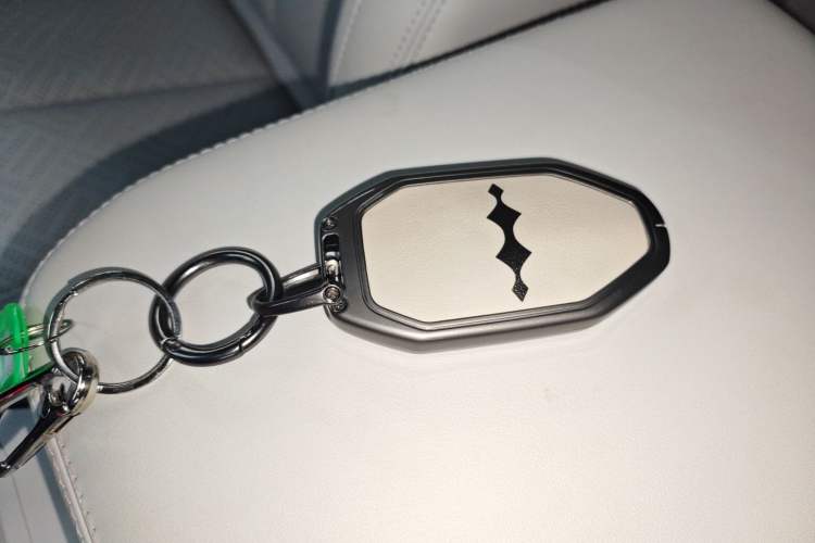 Used  Titanium 3 2025 501KM All-Wheel Drive Intelligent Driving Ultra Version