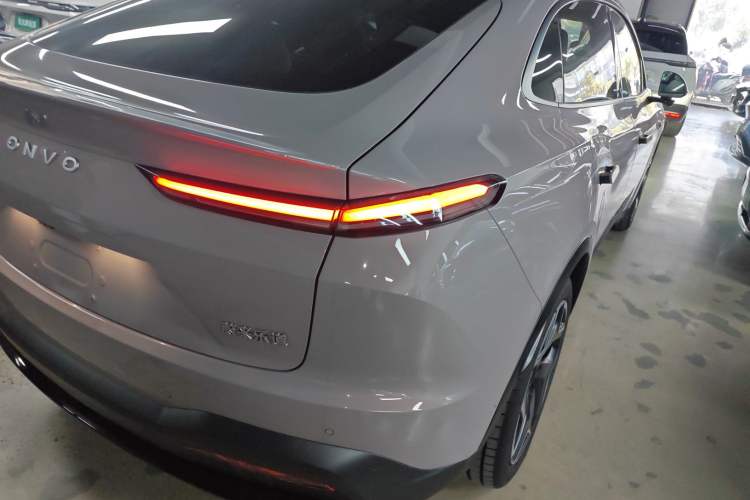 Used ONVO L60 2024 60 kWh All-Wheel Drive