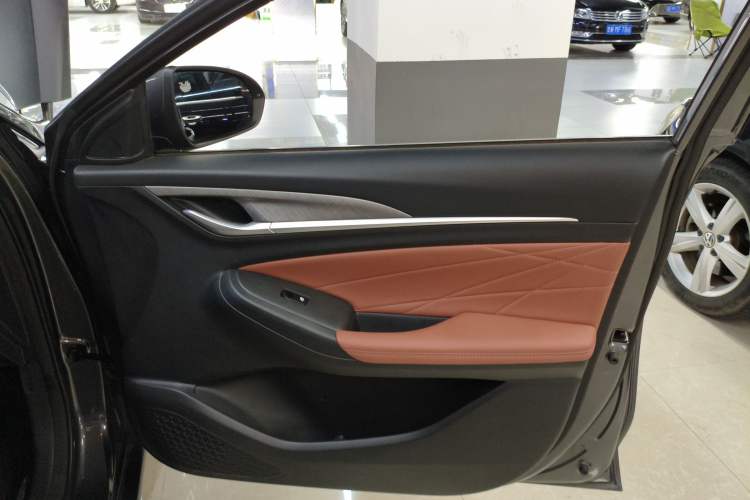 Used Changan Eado 2022 PLUS Blue Whale NE 1.4T GDI DCT Flagship Edition
